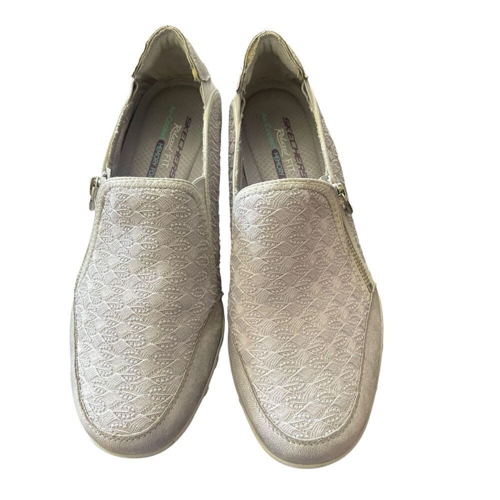 Skechers Womens Gray Breathe Easy Wise Words Side Zip Sneaker Size 9.5